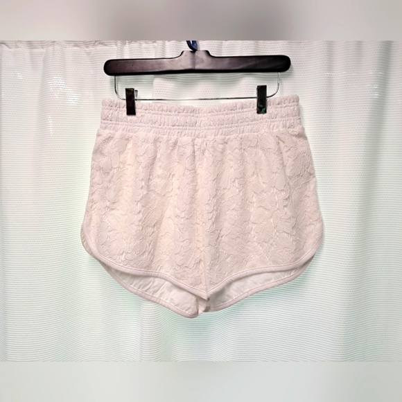 Generation Love Pants - Generation Love Lace Shorts Size M